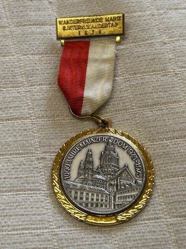 Vintage 1975 wanderfreunde - 1975,